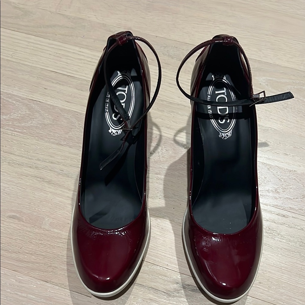 Tod's Wine Colored Patent Leather Heels Never Worn
